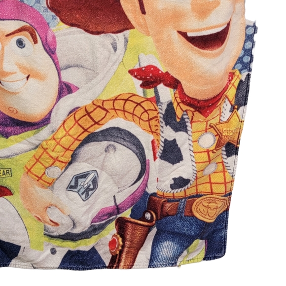 Disney Pixar Toy Story 3 Vintage Beach Pool Graphic Oversized Towl - Picture 5 of 15